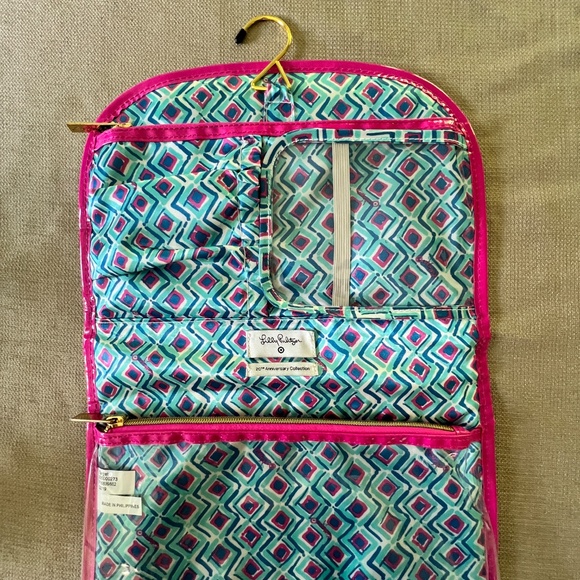 Lilly Pulitzer for‎ Target Hanging Travel Valet Toiletry Cosmetic Case - Picture 3 of 4